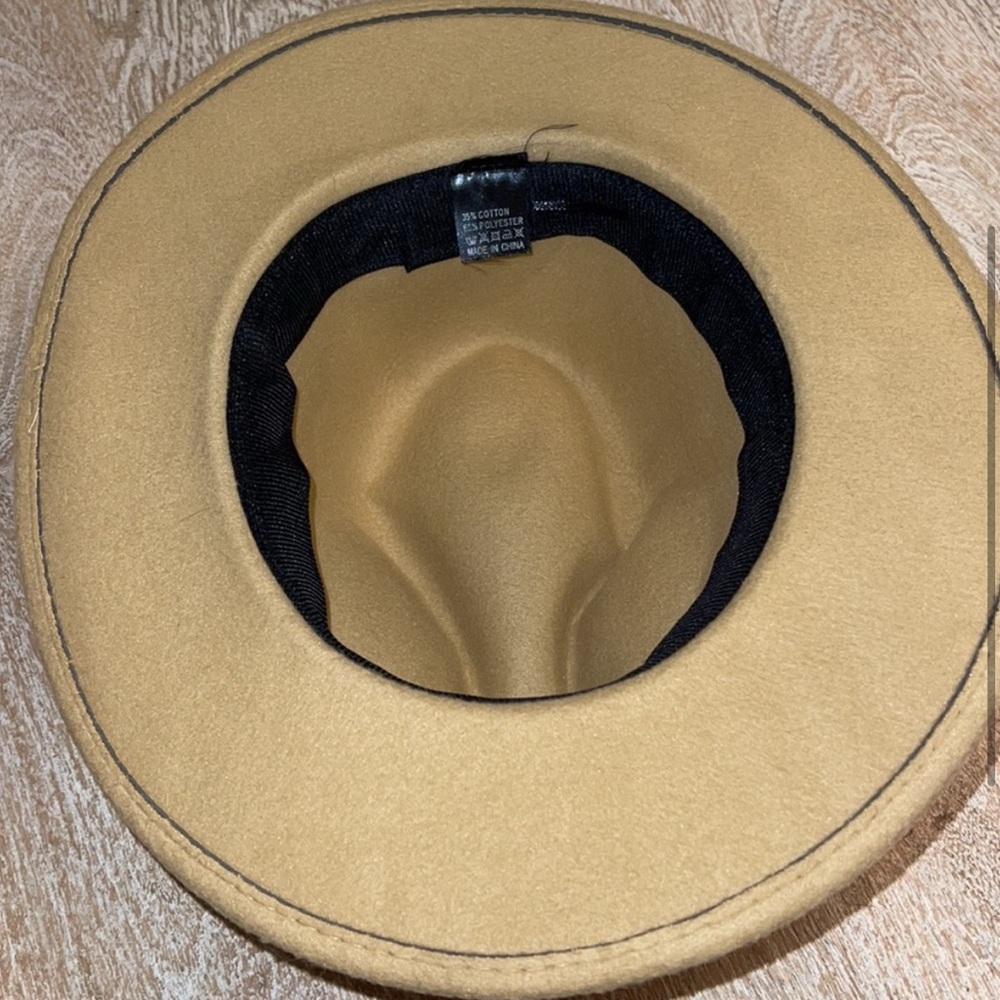 Tan hat - Picture 3 of 3